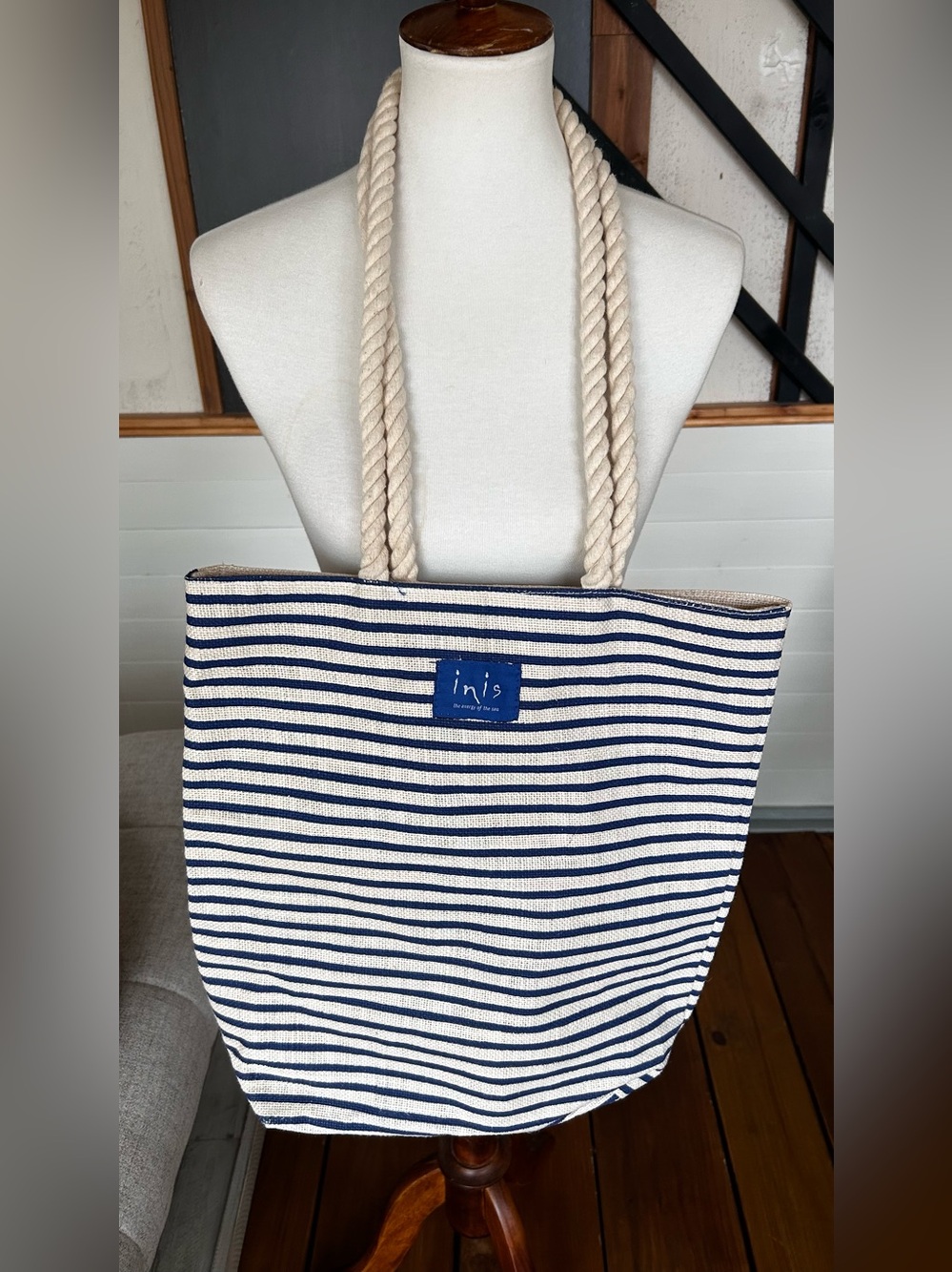NWOT Inis Navy Cream Striped Rope Handle Beach Tote Coastal Bag